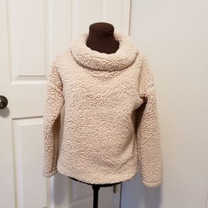 Cream sherpa pullover